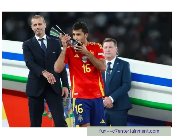 2025金球奖初期候选人名单揭晓 维尼修斯领衔众星争辉